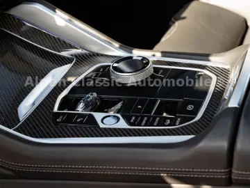 BMW X6 M60 i xDrive Panorama  AHK  Massage