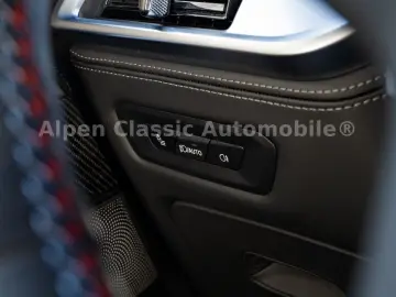 BMW X6 M60 i xDrive Panorama  AHK  Massage