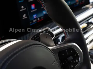 BMW X6 M60 i xDrive Panorama  AHK  Massage