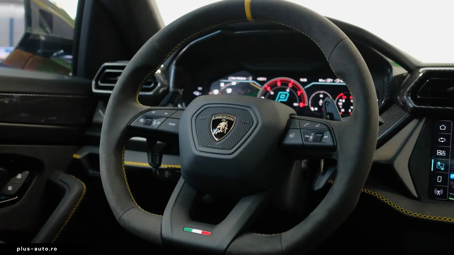LAMBORGHINI URUS 2026 — imagine 7