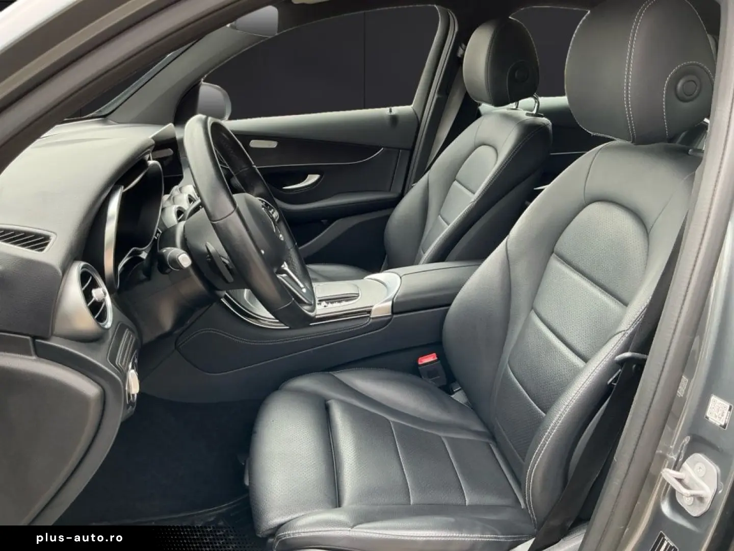 MERCEDES-BENZ GLC 300 e 4M Coupé 360