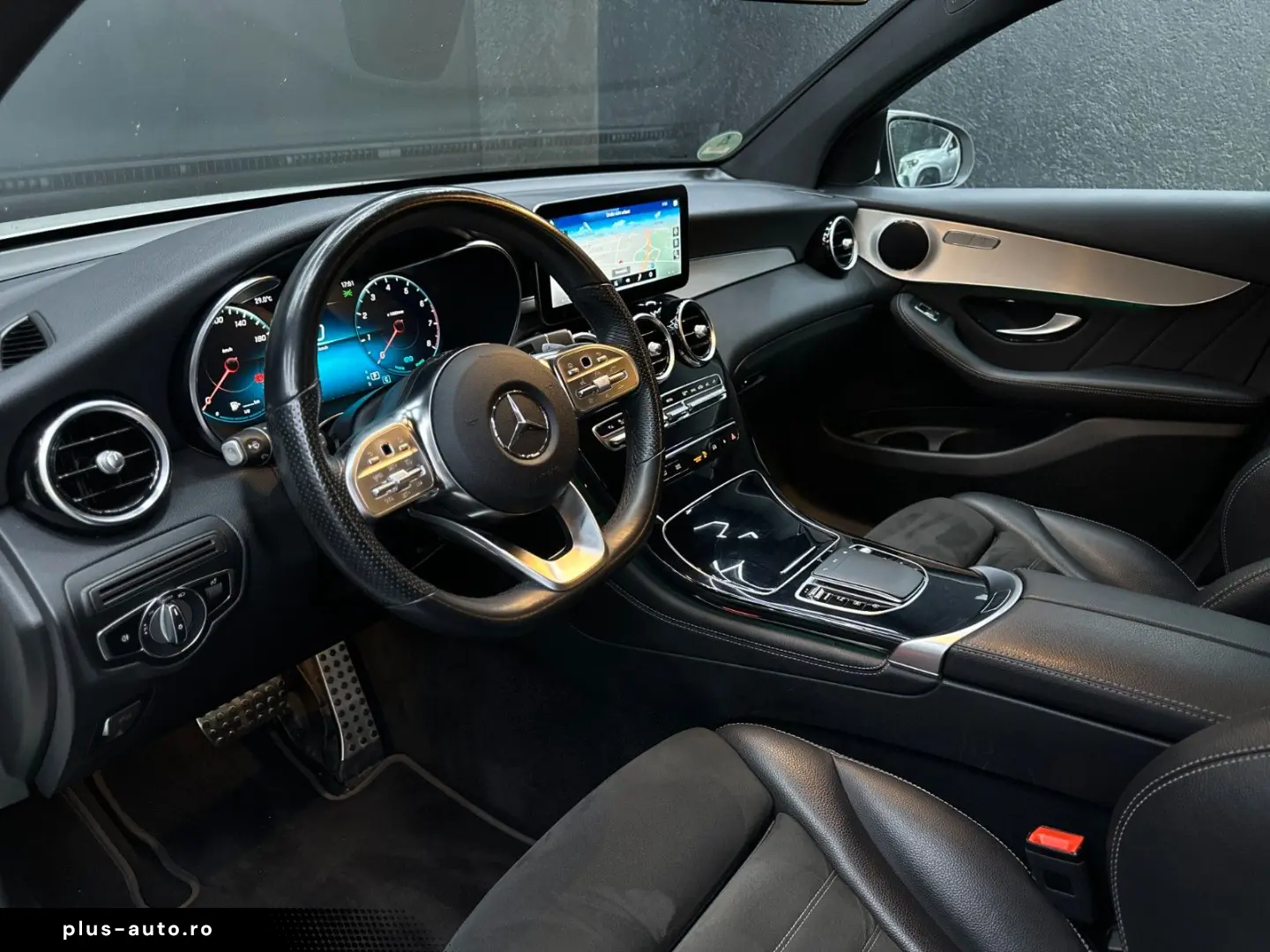 MERCEDES-BENZ GLC 200 4M AMG
