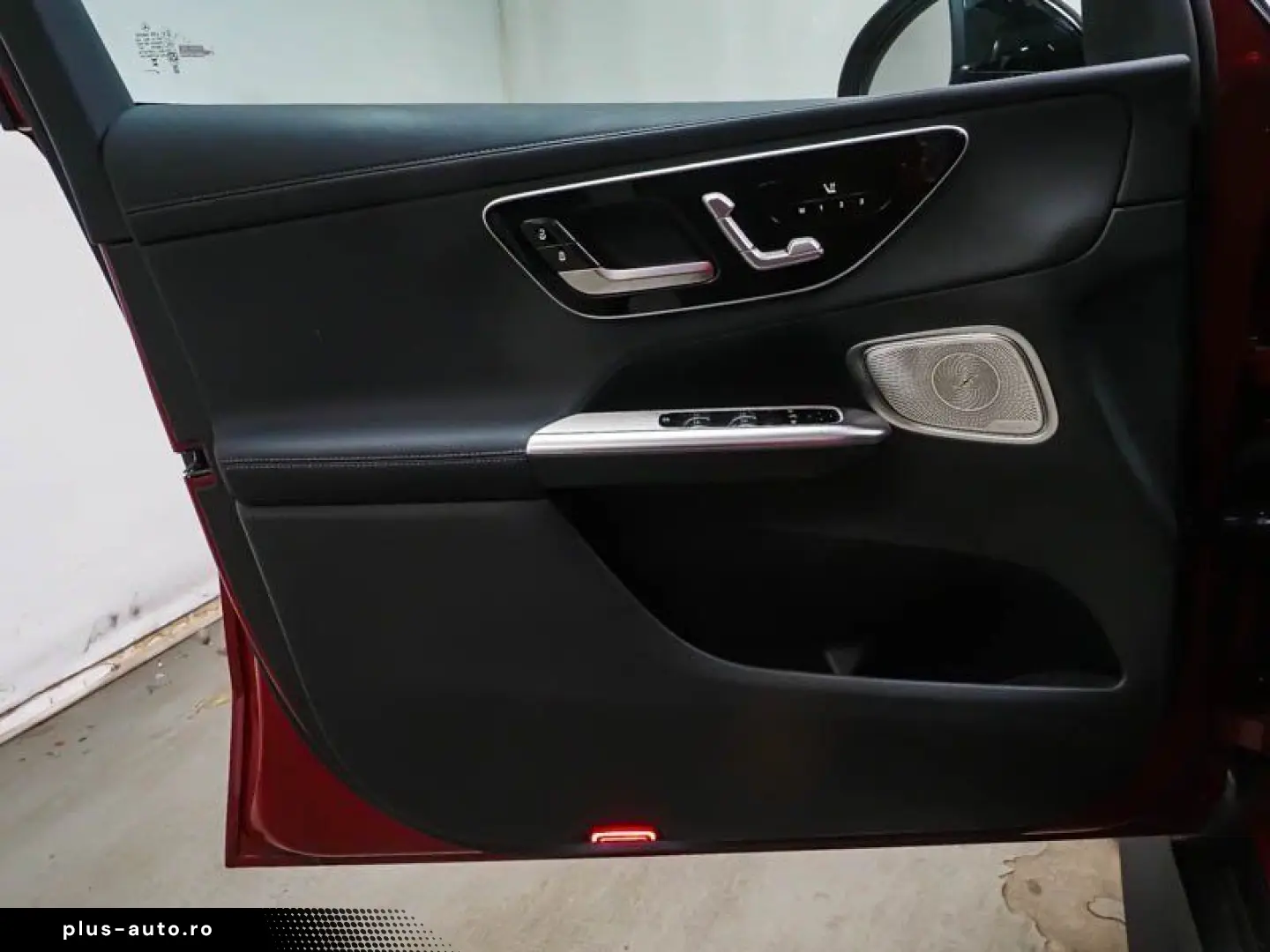 MERCEDES-BENZ GLC 200 4M AMG NIGHT PANO AHK BURM3D DISTR 360