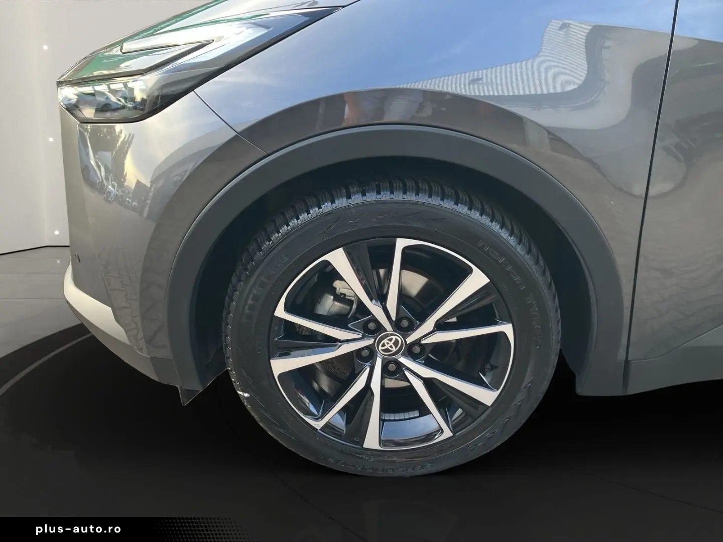 TOYOTA C-HR 2024 — imagine 8