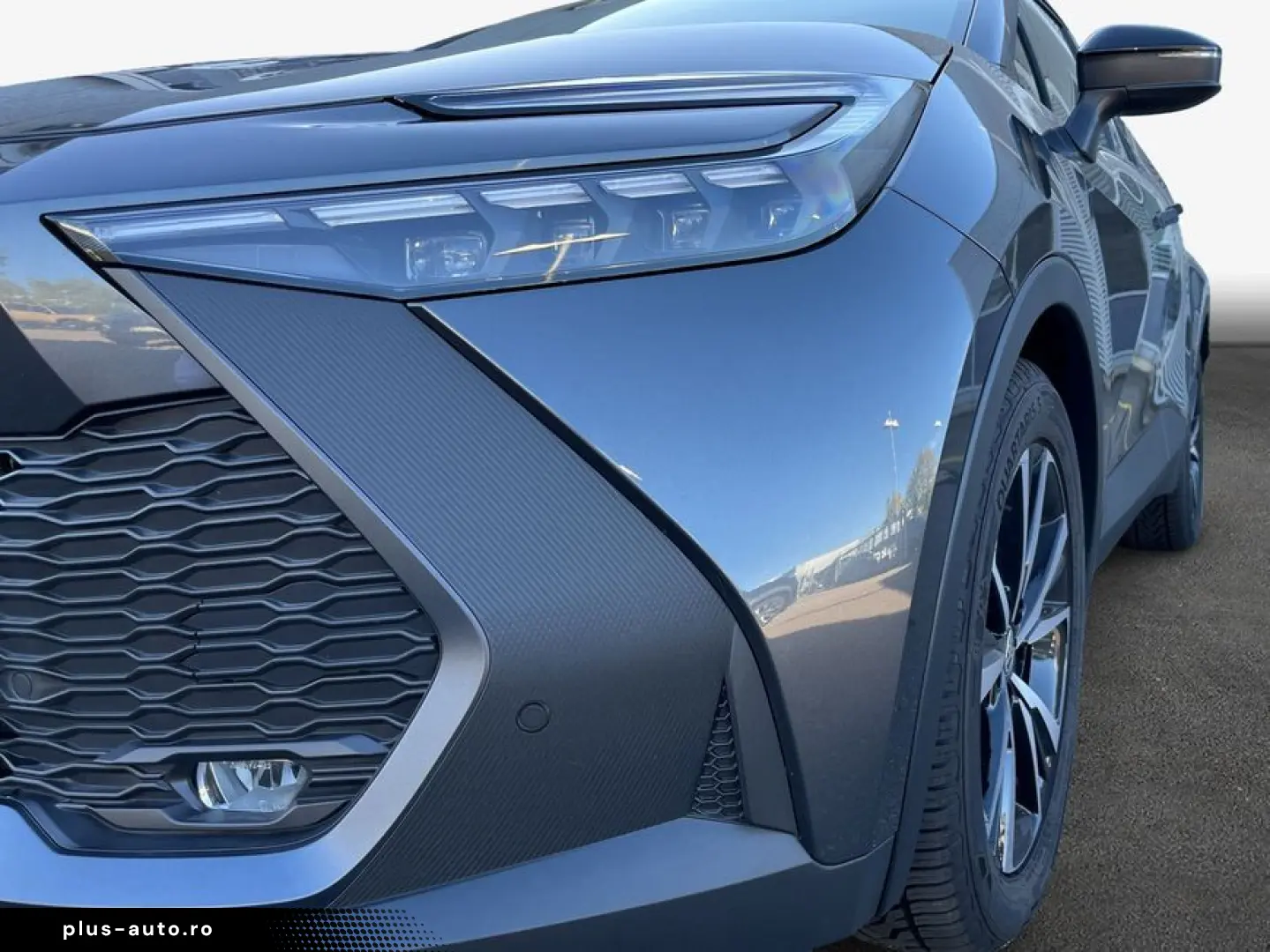 TOYOTA C-HR 2025 — imagine 5