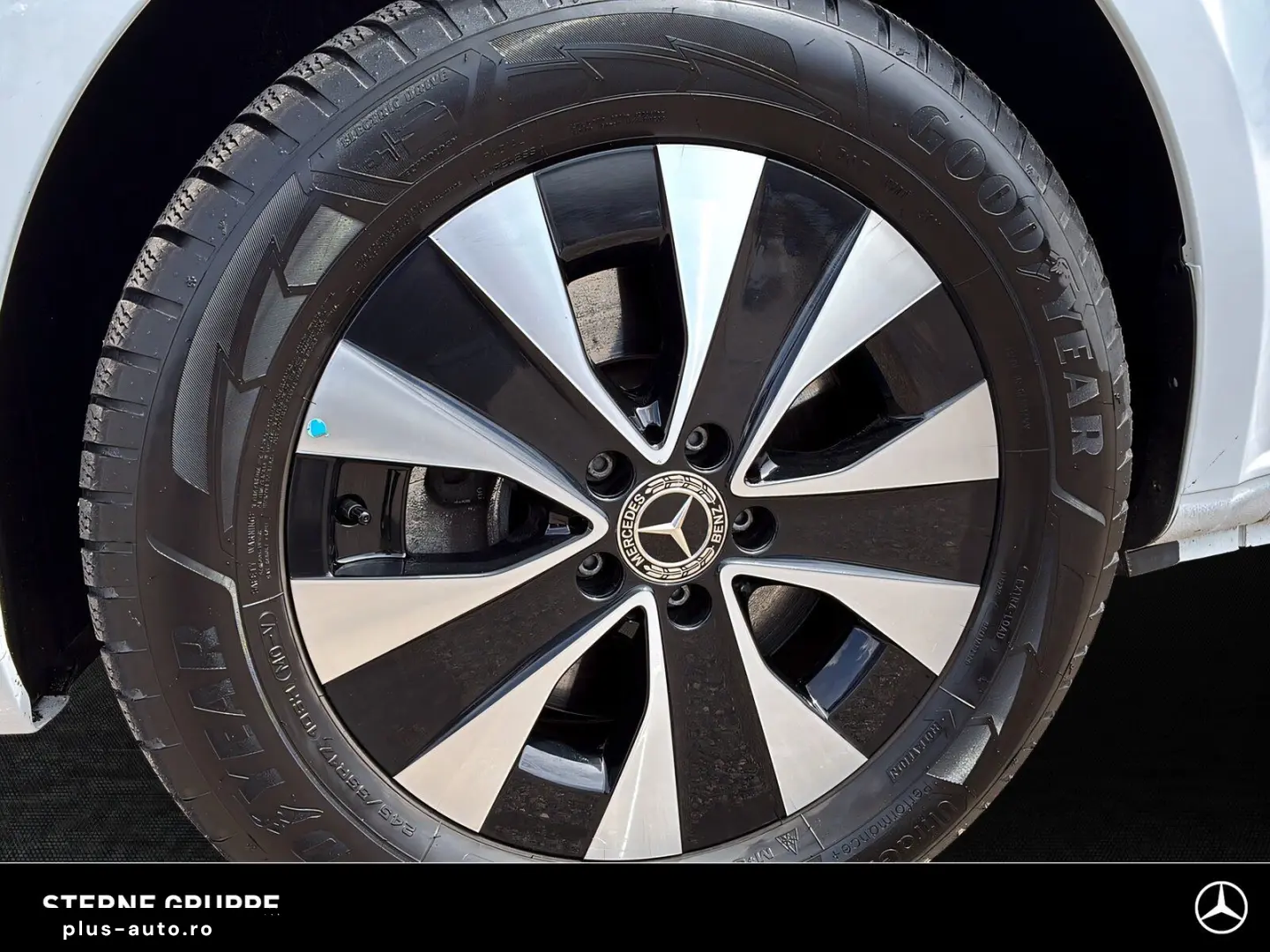 MERCEDES-BENZ eVito 129 Tourer PRO Lang LED NAVI PARK-PAKET