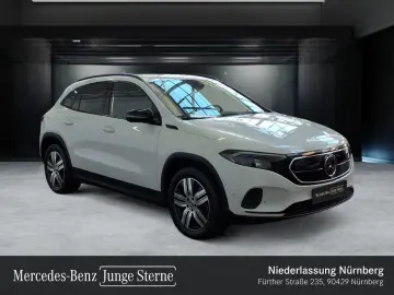 MERCEDES-BENZ EQA 300 4M Progr Night AHK Distr RFK LED Sound