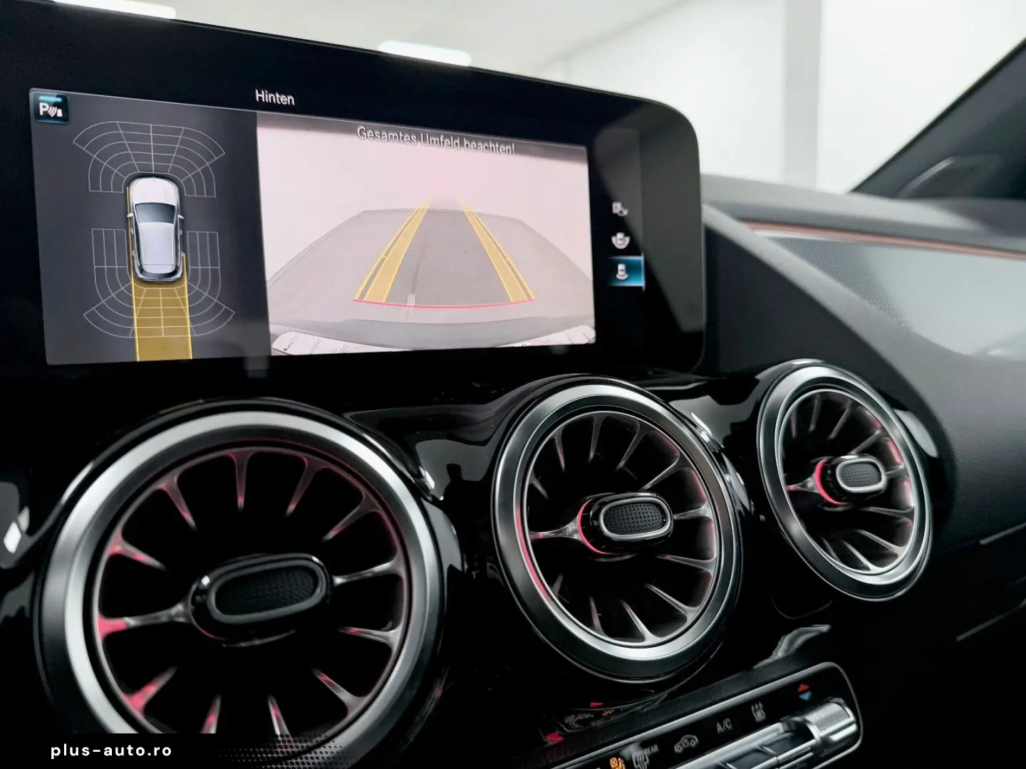 MERCEDES-BENZ EQA 300 4Matic-Progressive- LED-KAM-AMB-MBUX