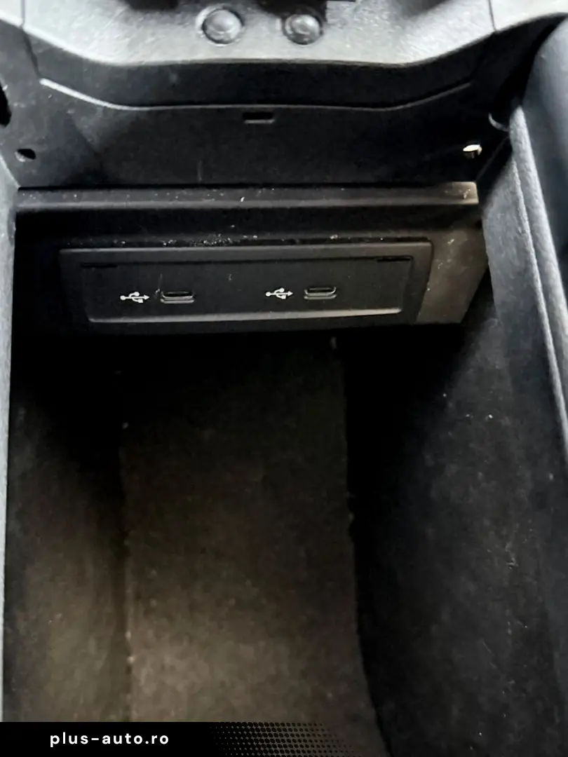 MERCEDES-BENZ EQA 300 4Matic-Progressive- LED-KAM-AMB-MBUX