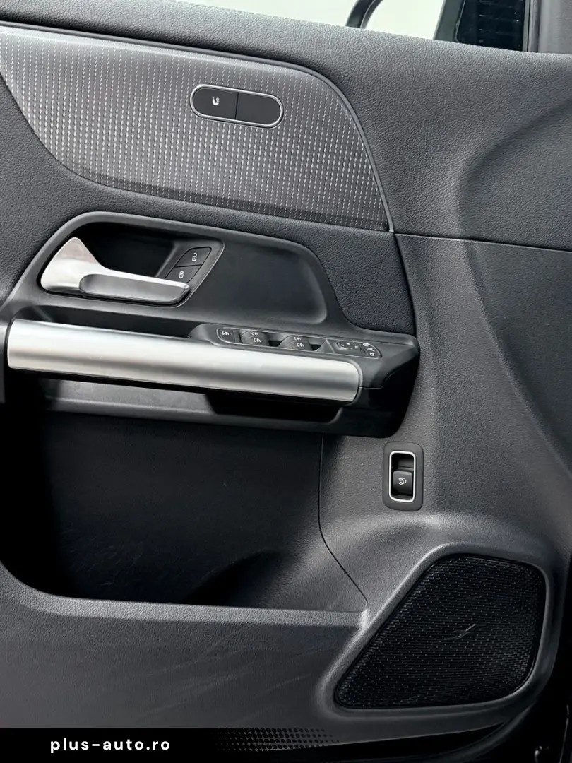 MERCEDES-BENZ EQA 300 4Matic-Progressive- LED-KAM-AMB-MBUX