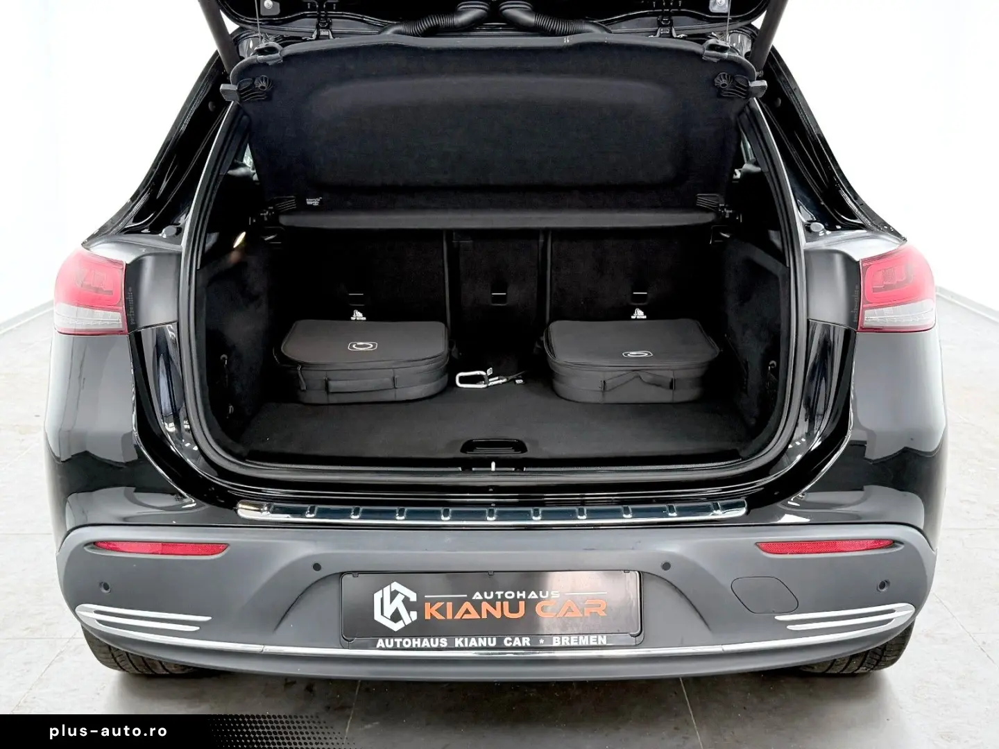 MERCEDES-BENZ EQA 300 4Matic-Progressive- LED-KAM-AMB-MBUX