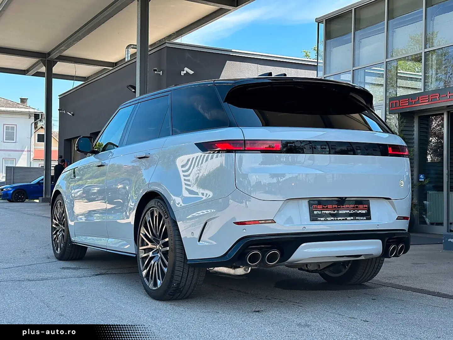 LAND ROVER Range Rover Sport 4 4 V8 P635 SV AWD Aut.