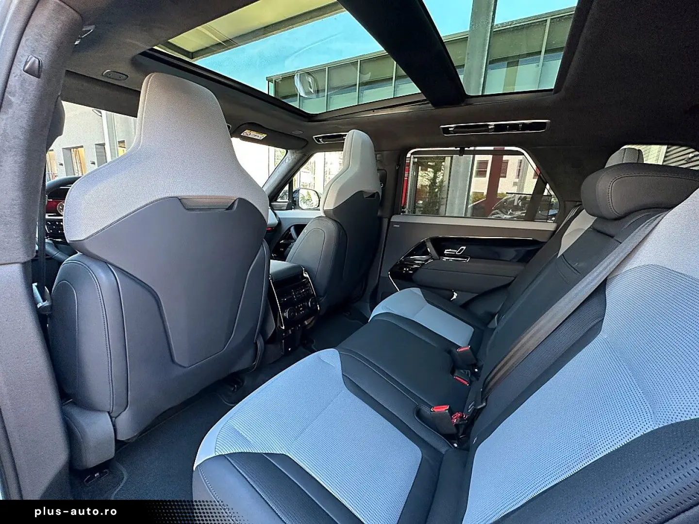 LAND ROVER Range Rover Sport 4 4 V8 P635 SV AWD Aut.