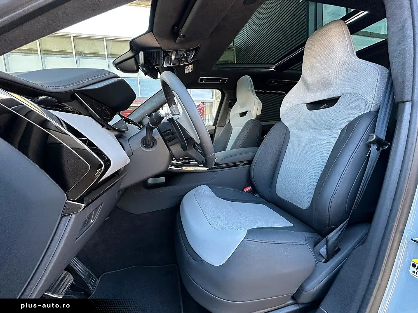 LAND ROVER Range Rover Sport 4 4 V8 P635 SV AWD Aut.
