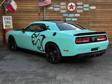 DODGE Challenger SRT HellCat 6 2 L V8 GRAIL 801 PS