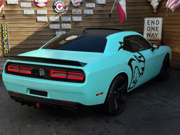 DODGE Challenger SRT HellCat 6 2 L V8 GRAIL 801 PS
