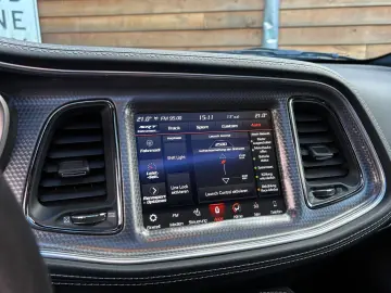 DODGE Challenger SRT HellCat 6 2 L V8 GRAIL 801 PS