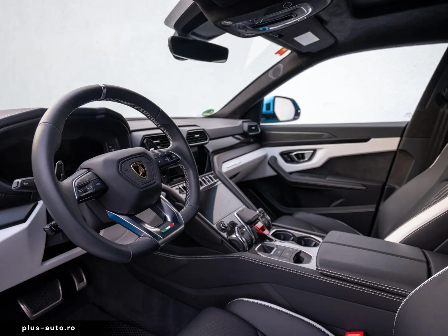 LAMBORGHINI Urus S 23  B&O PANO MASSAGE PARK-ASSIST