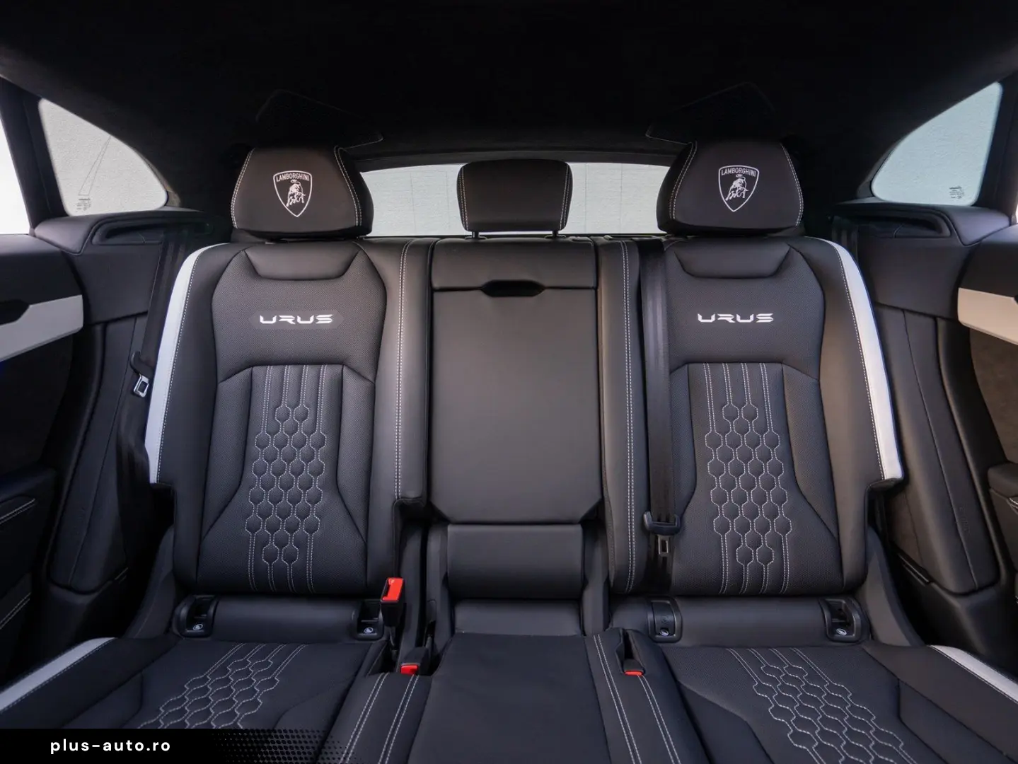 LAMBORGHINI Urus S 23  B&O PANO MASSAGE PARK-ASSIST