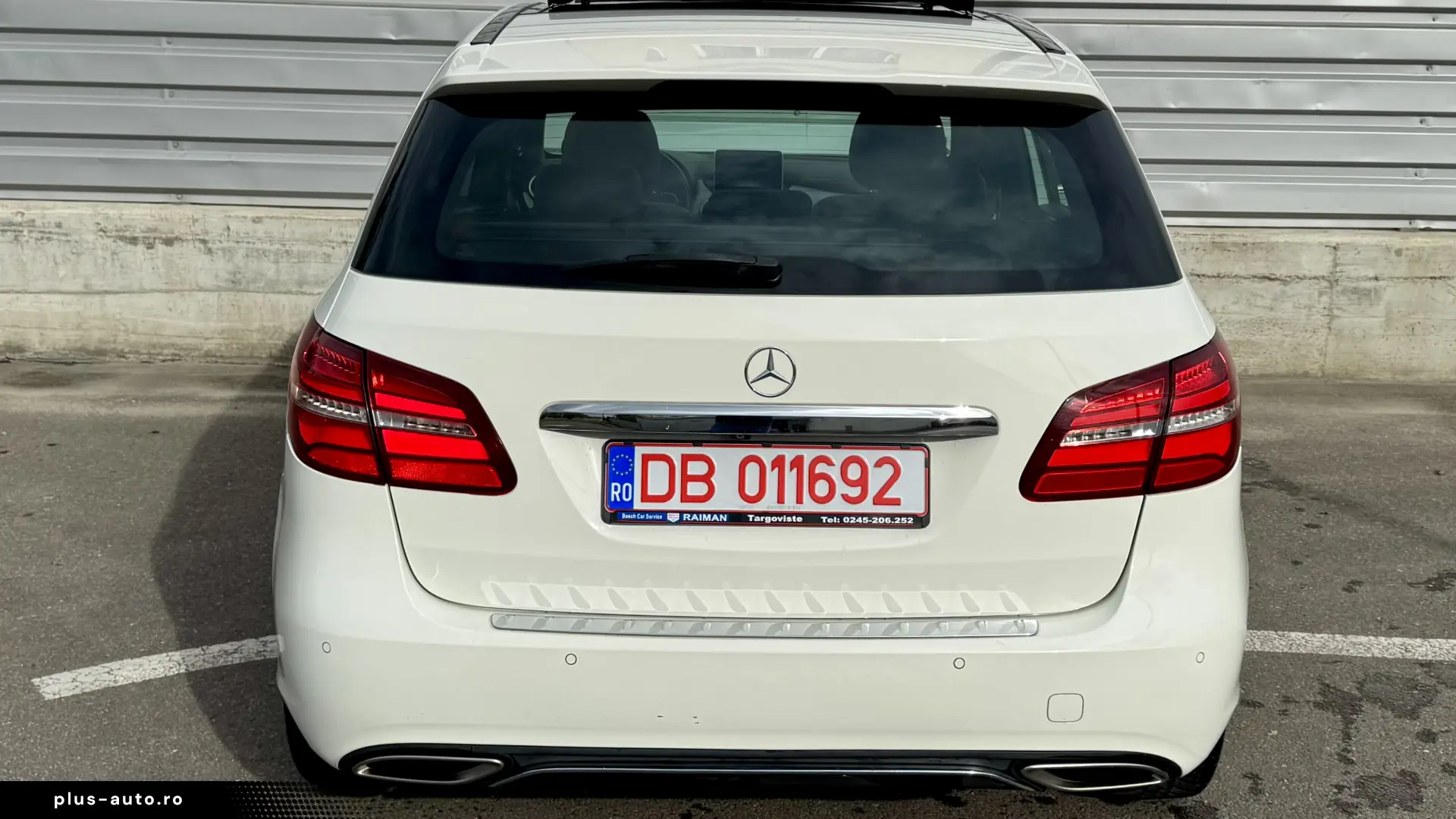 Mercedes-Benz B 180 7G-Tronic Panoramic Euro 6 fara AdBlue