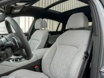 BMW X6 M echipare exclusiv