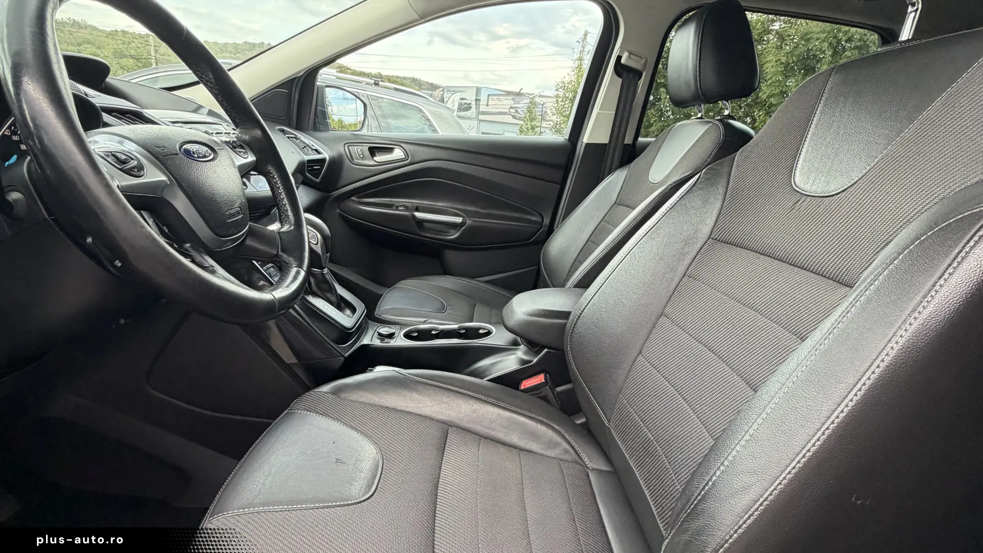 Ford Kuga 2.0 TDCi 4x4 Titanium Automat 163 CP 2014
