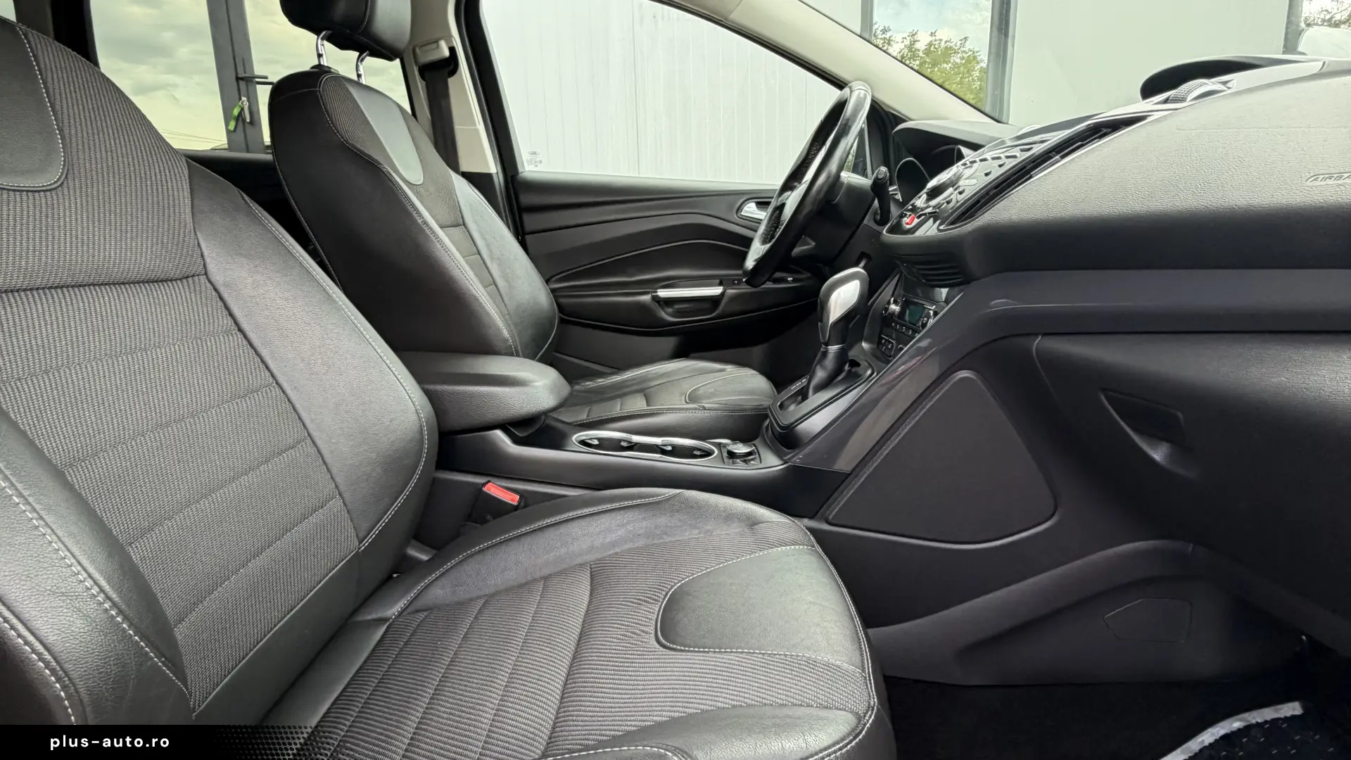 Ford Kuga 2.0 TDCi 4x4 Titanium Automat 163 CP 2014