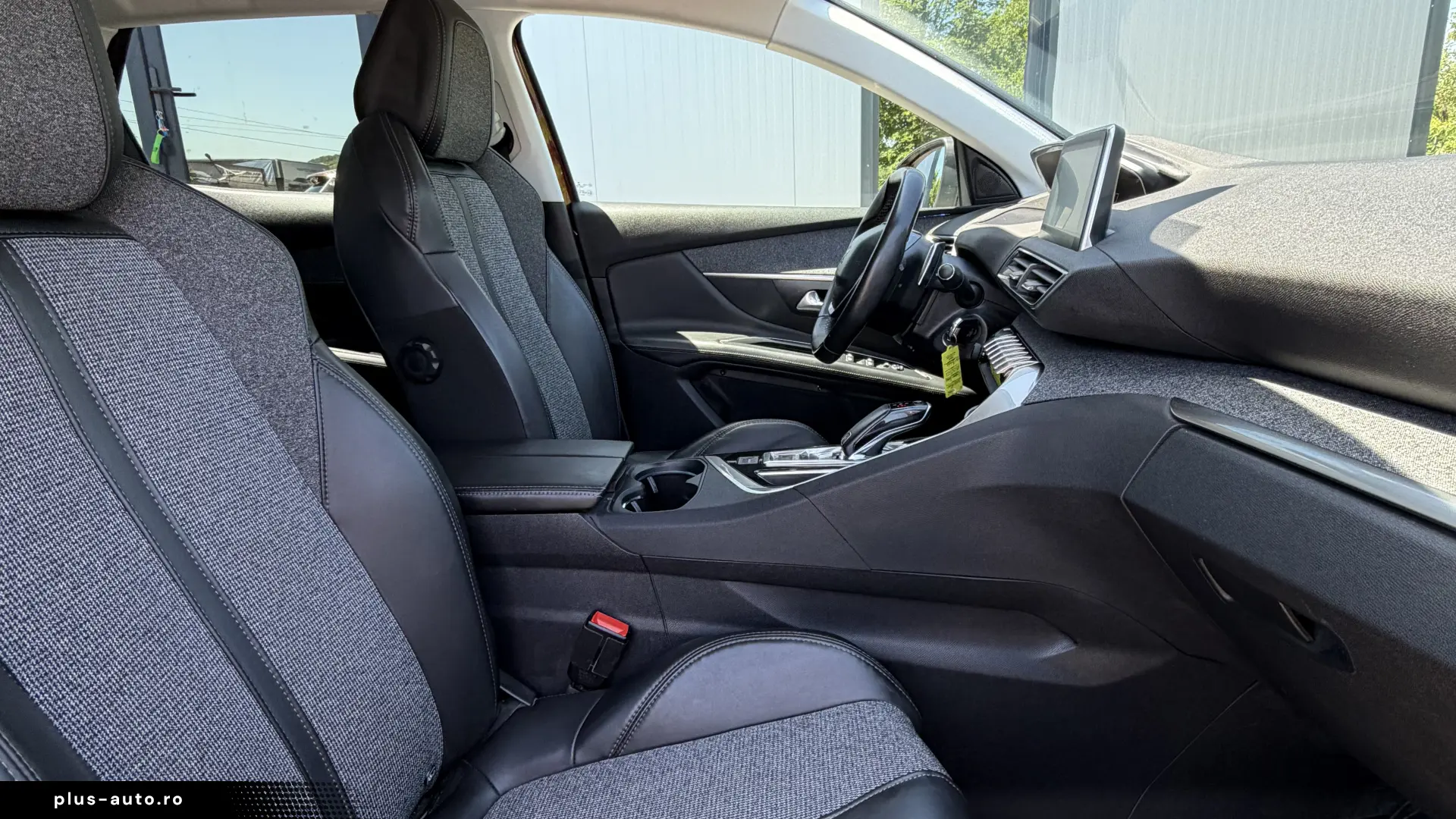 Peugeot 3008 GT Line 1.2 PureTech EAT6 130 CP 2017