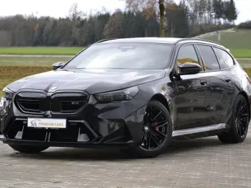 BMW M5 Touring 360 BOWERS