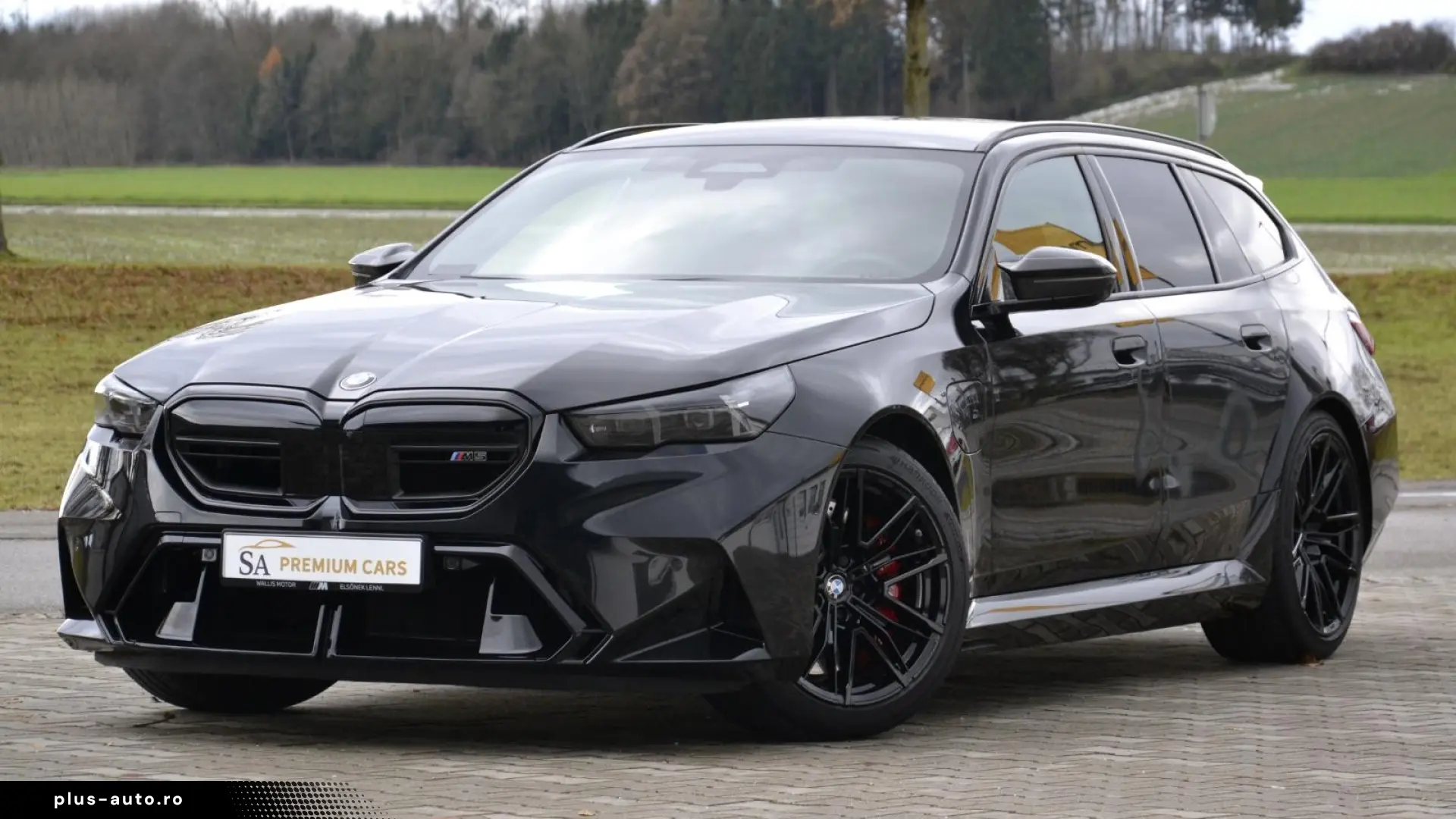 BMW M5 Touring 360 BOWERS