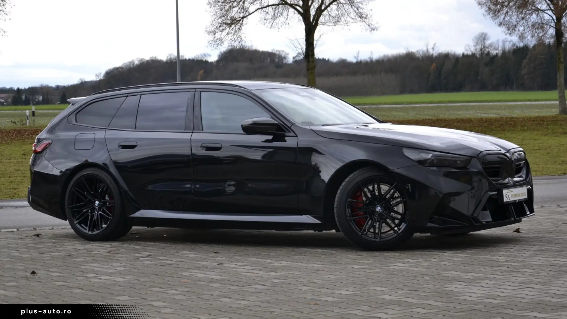 BMW M5 Touring 360 BOWERS