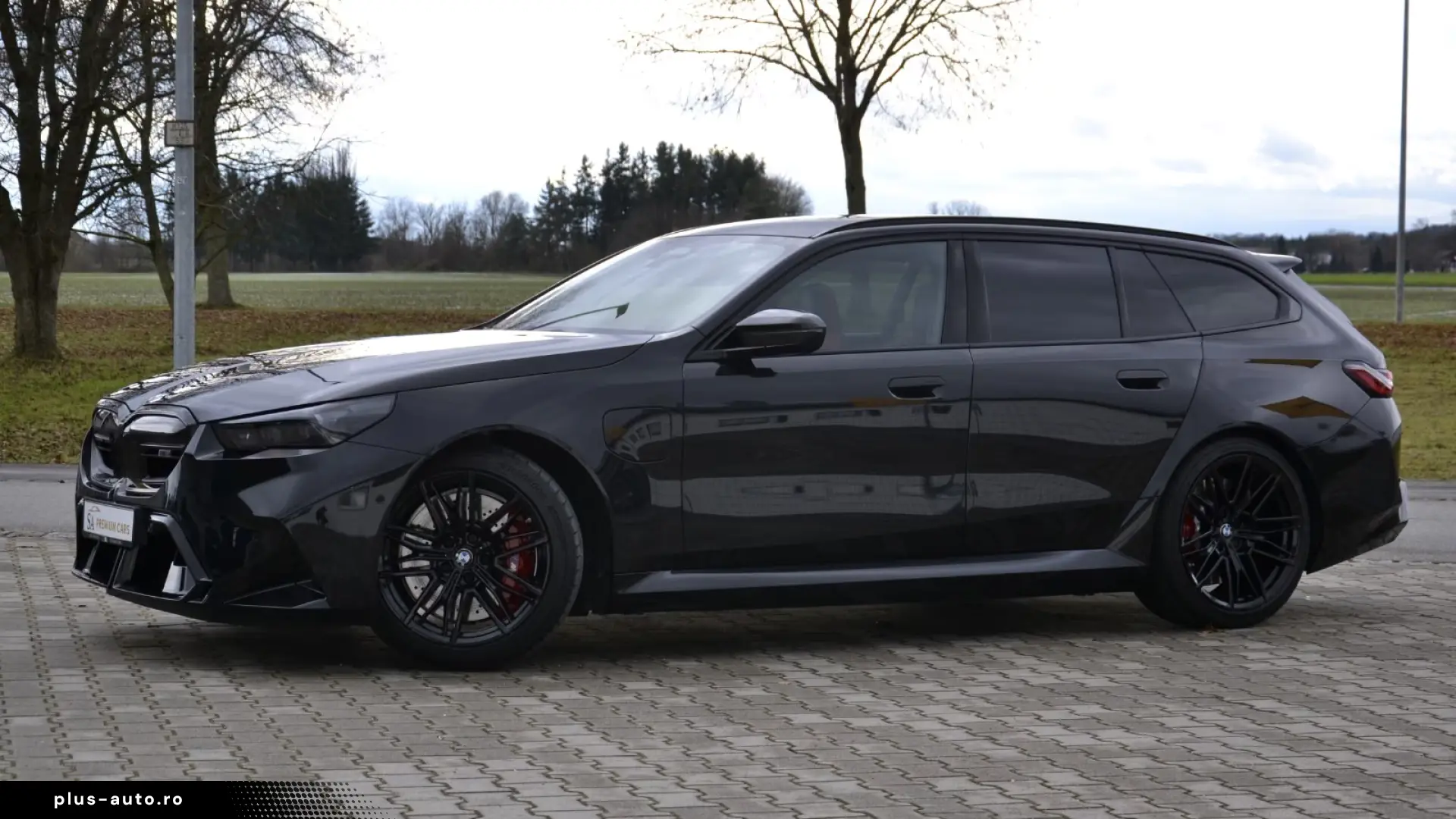 BMW M5 Touring 360 BOWERS