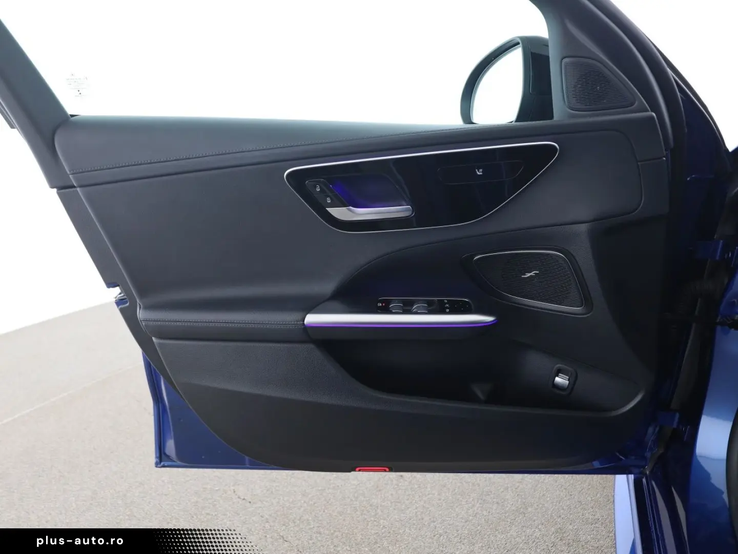 MERCEDES-BENZ C 300 AMG Digital Light Night