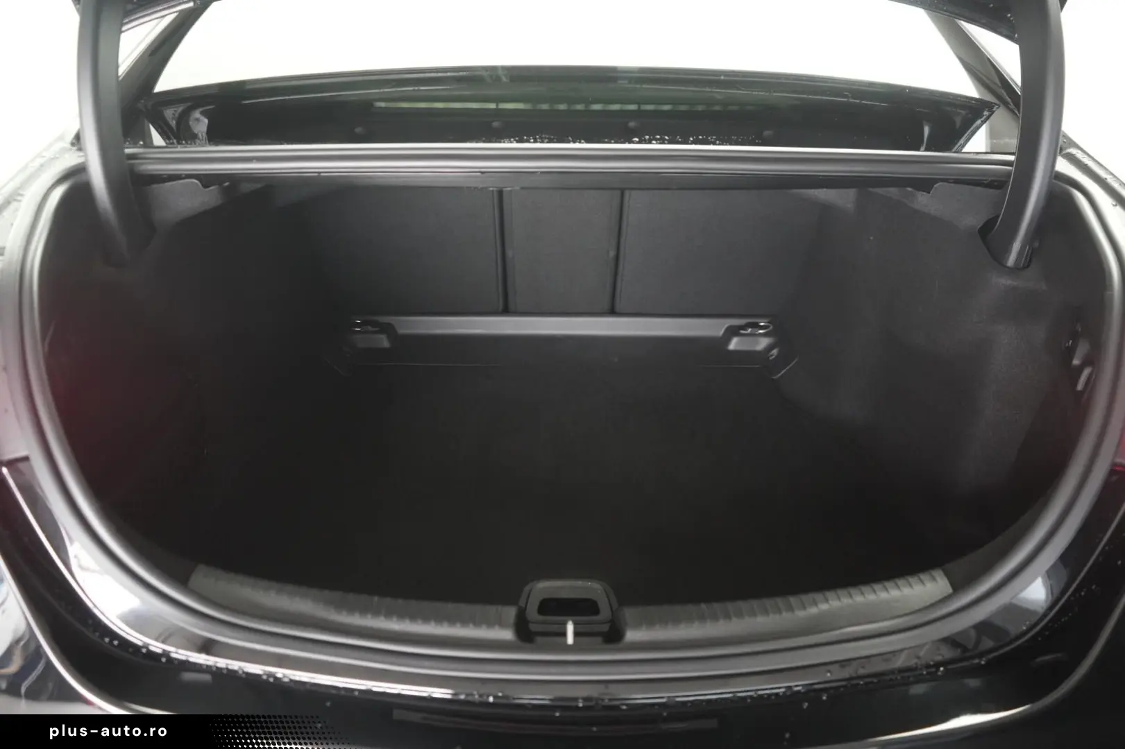 MERCEDES-BENZ C 300 9G-Tronic AMG