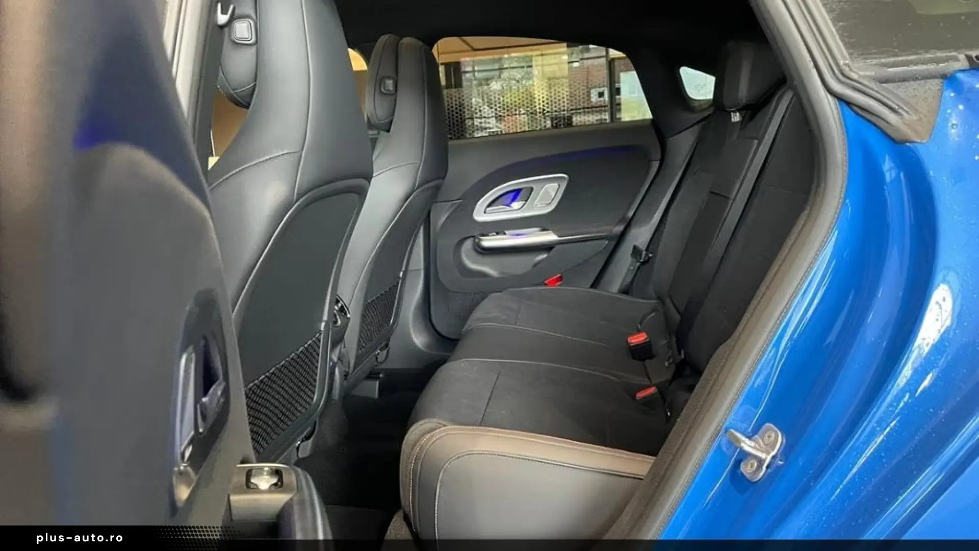 Mercedes-Benz CLA 200 AMG PANO SUPERSCREEN KEYL BURM