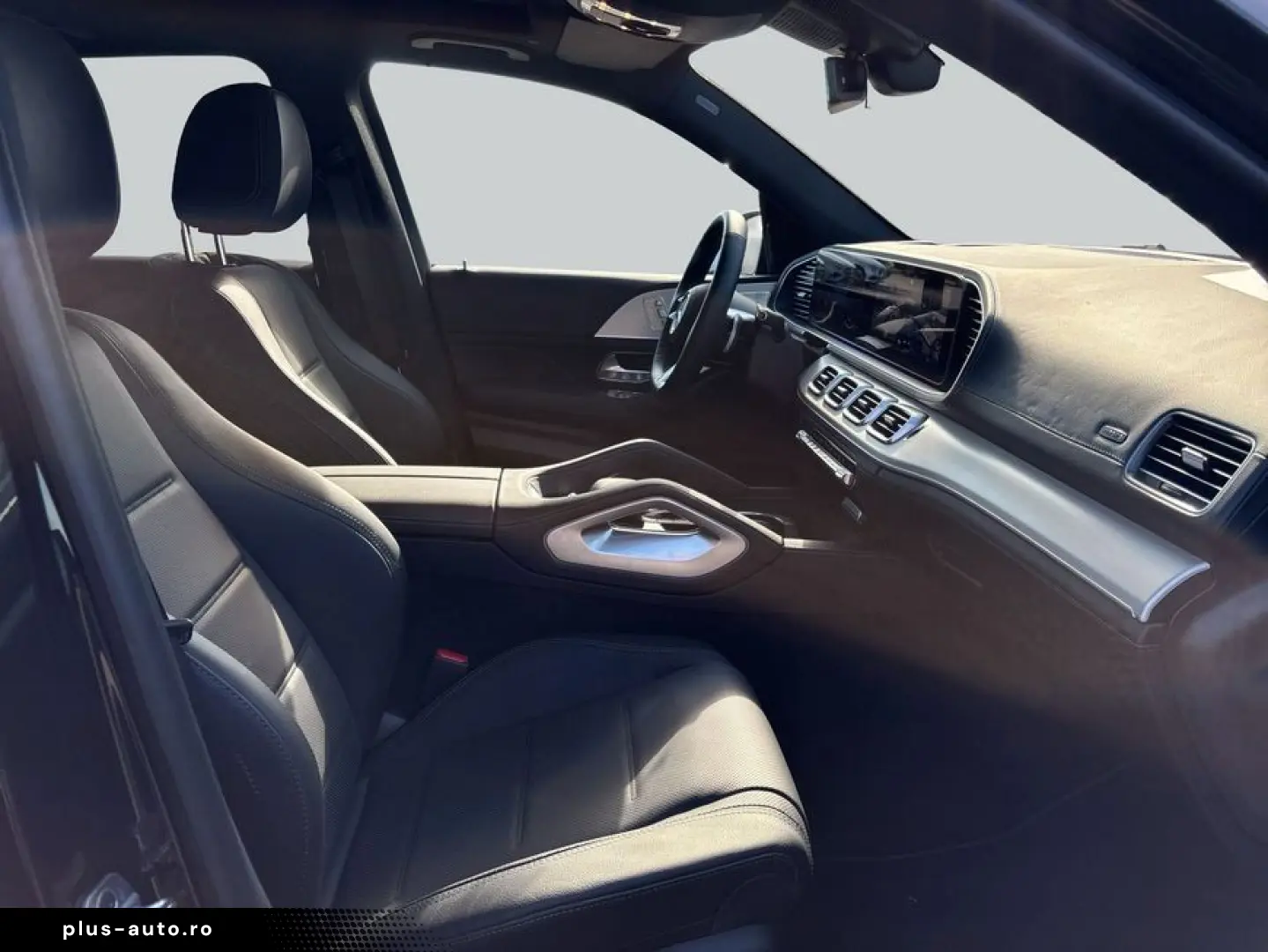MERCEDES-BENZ GLE 2025 — imagine 12