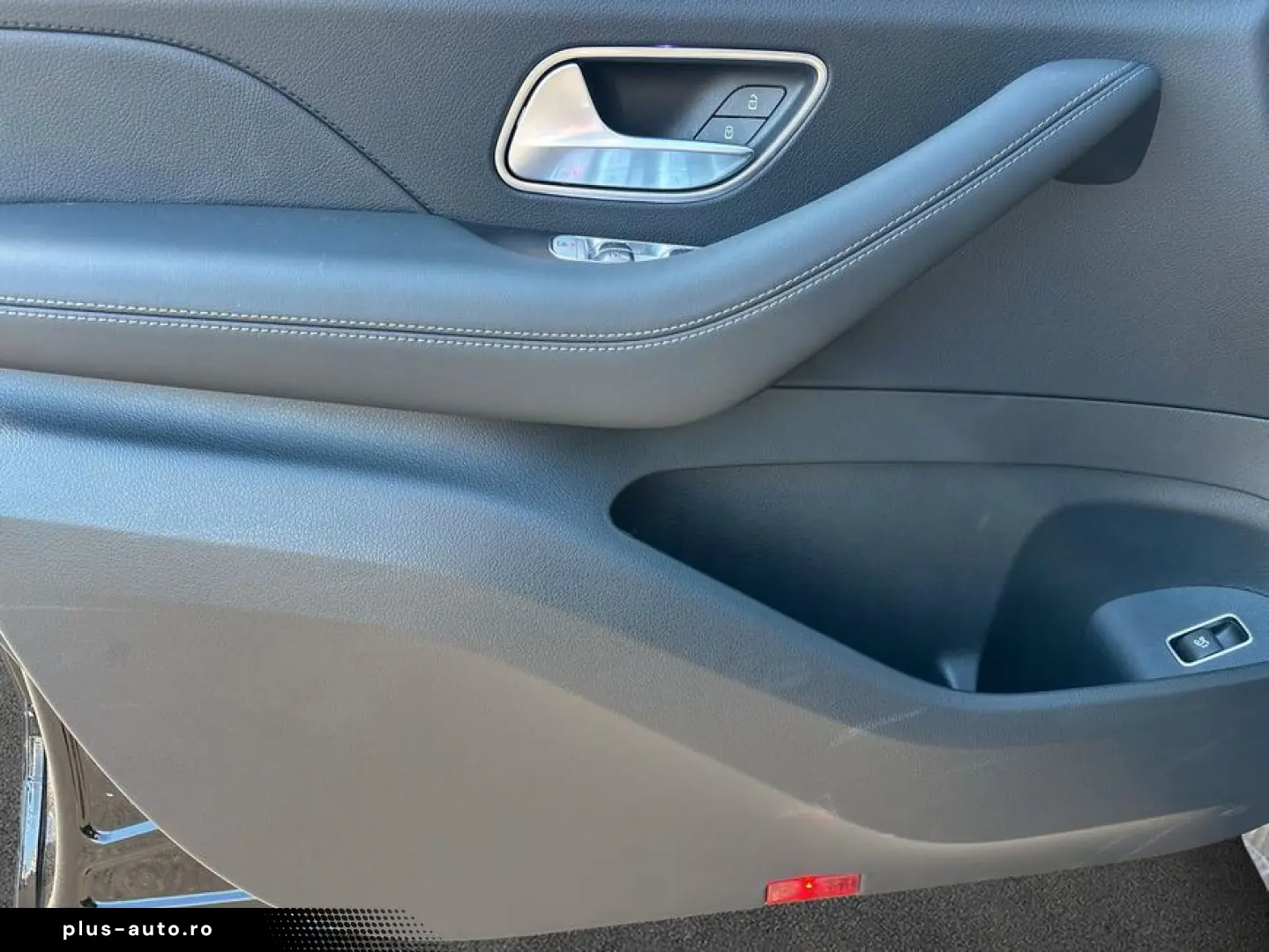 MERCEDES-BENZ GLE 2025 — imagine 19