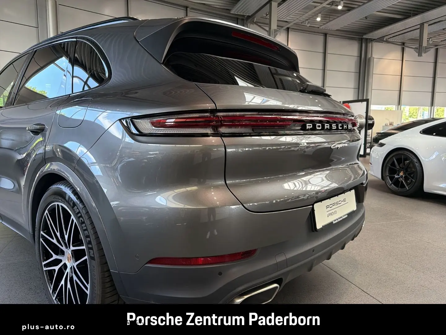 PORSCHE Cayenne E-Hybrid