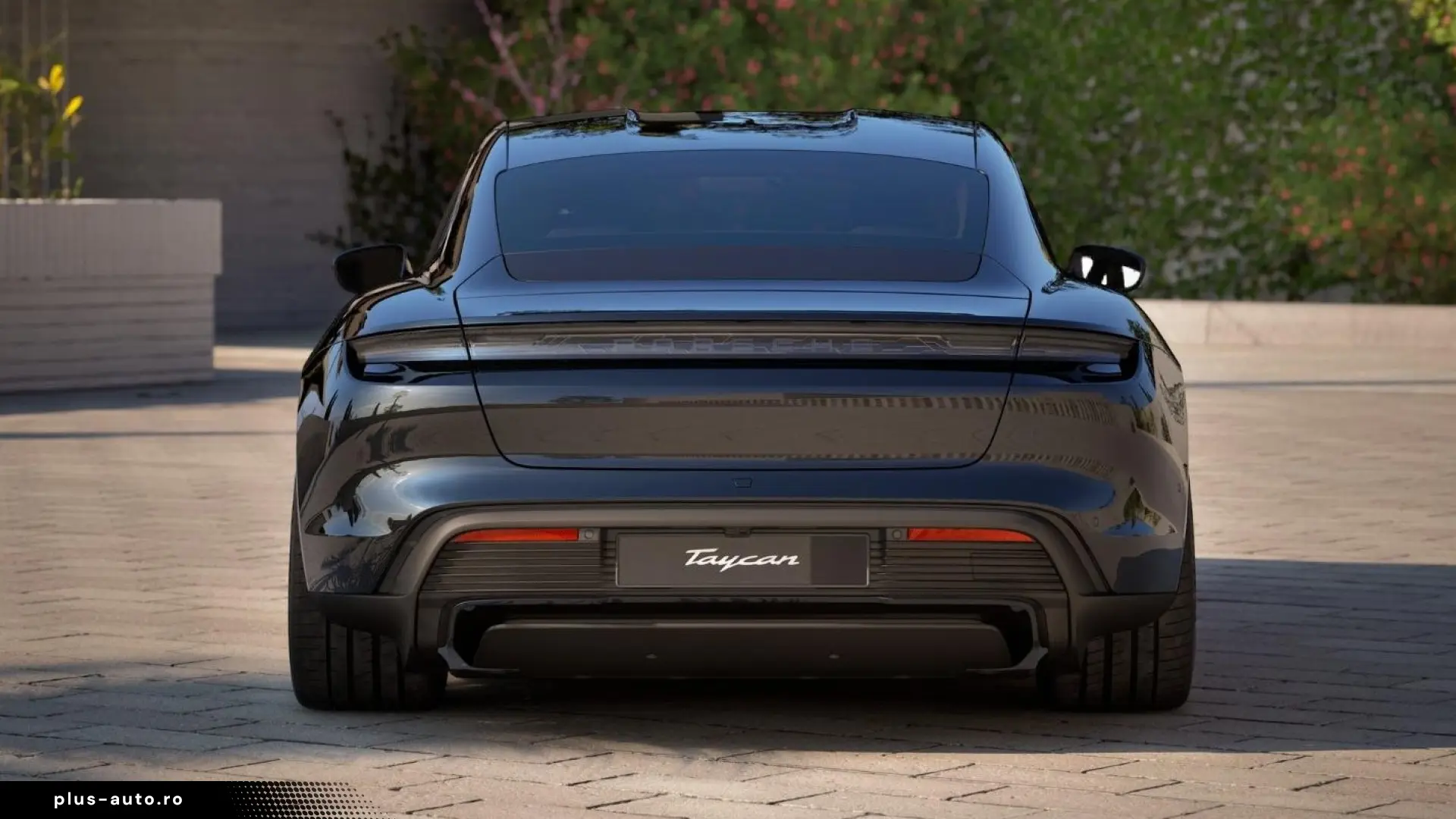 Porsche Taycan Black Edition Head-Up Soft-Close 2