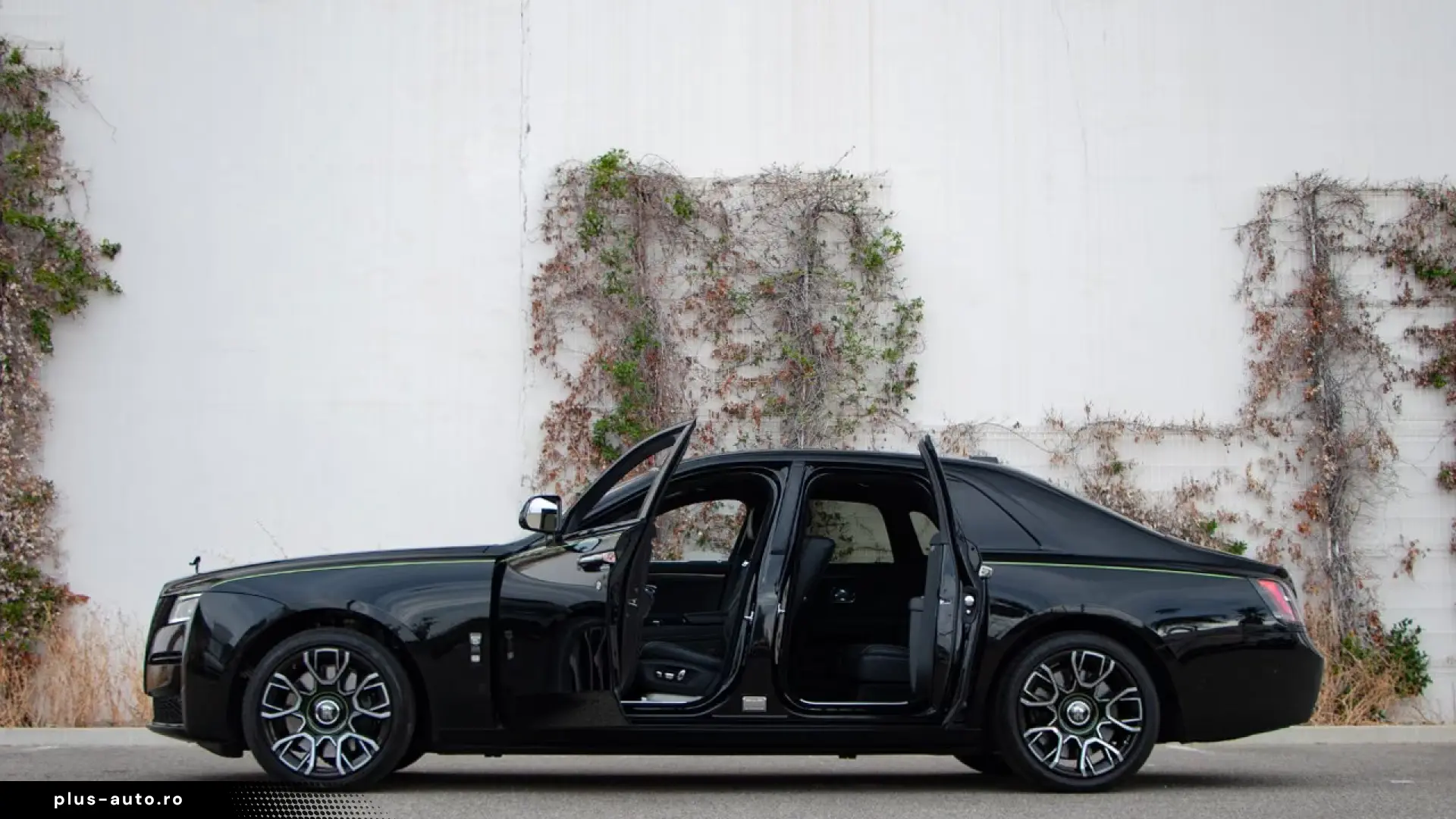 Rolls-Royce Ghost Black Badge Ghost V12