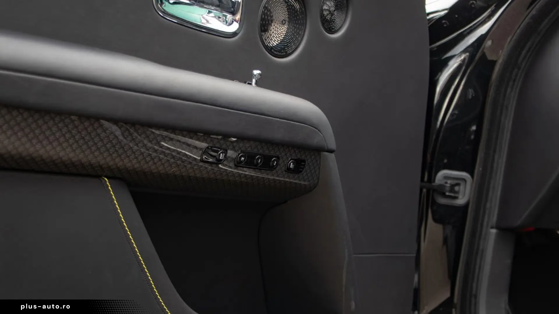 Rolls-Royce Ghost Black Badge Ghost V12