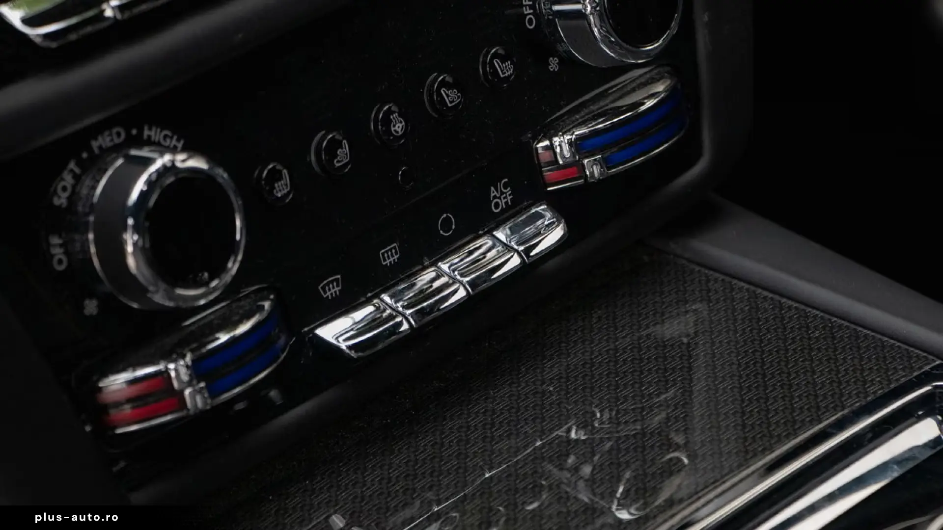 Rolls-Royce Ghost Black Badge Ghost V12