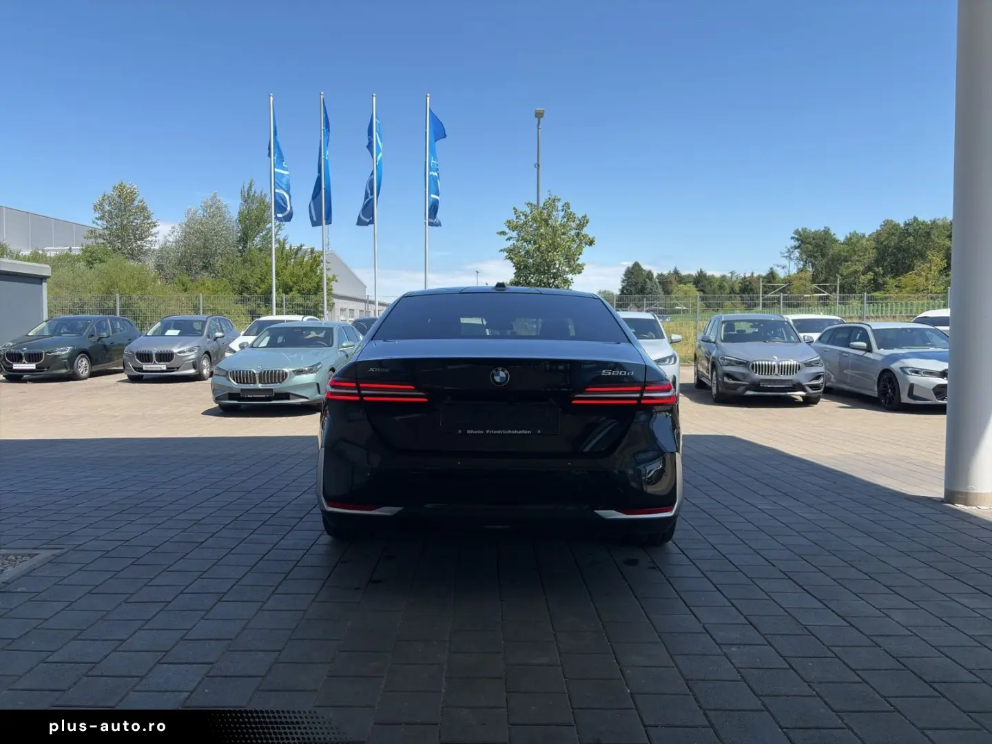 BMW 520d xDrive Limousine 360  Sitzklima Panorama