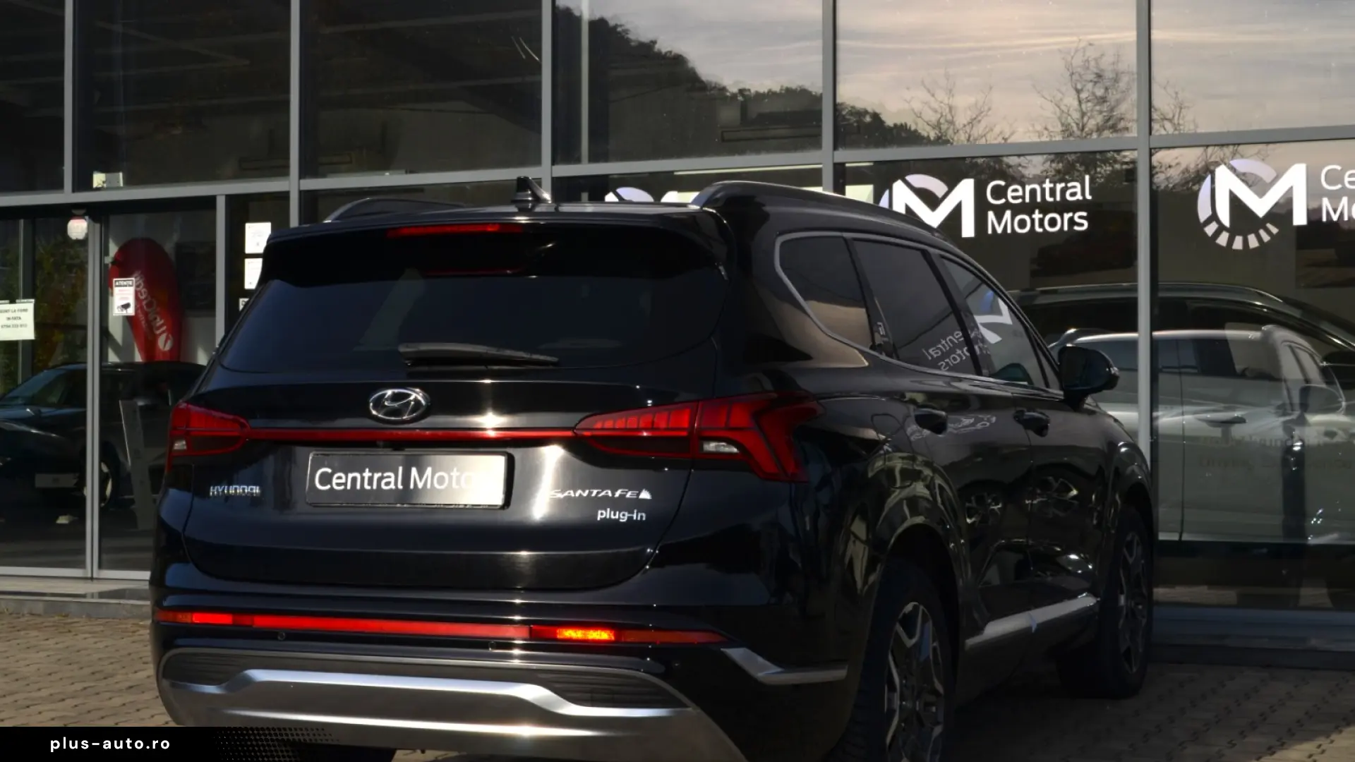 HYUNDAI SANTA FE 1.6 Plugin-Hybrid 4WD Signature 7 locuri