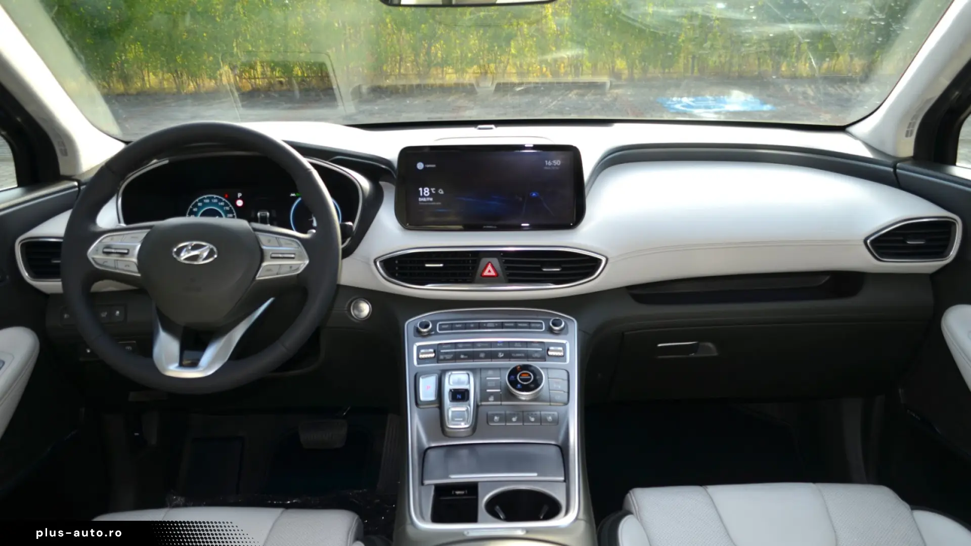 HYUNDAI SANTA FE 1.6 Plugin-Hybrid 4WD Signature 7 locuri