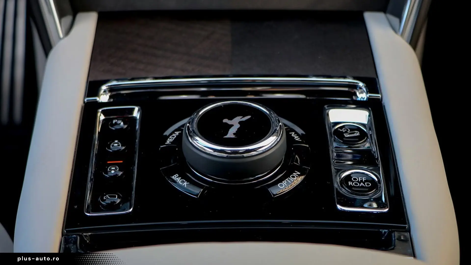 Rolls-Royce Cullinan V12 6.75 571hp