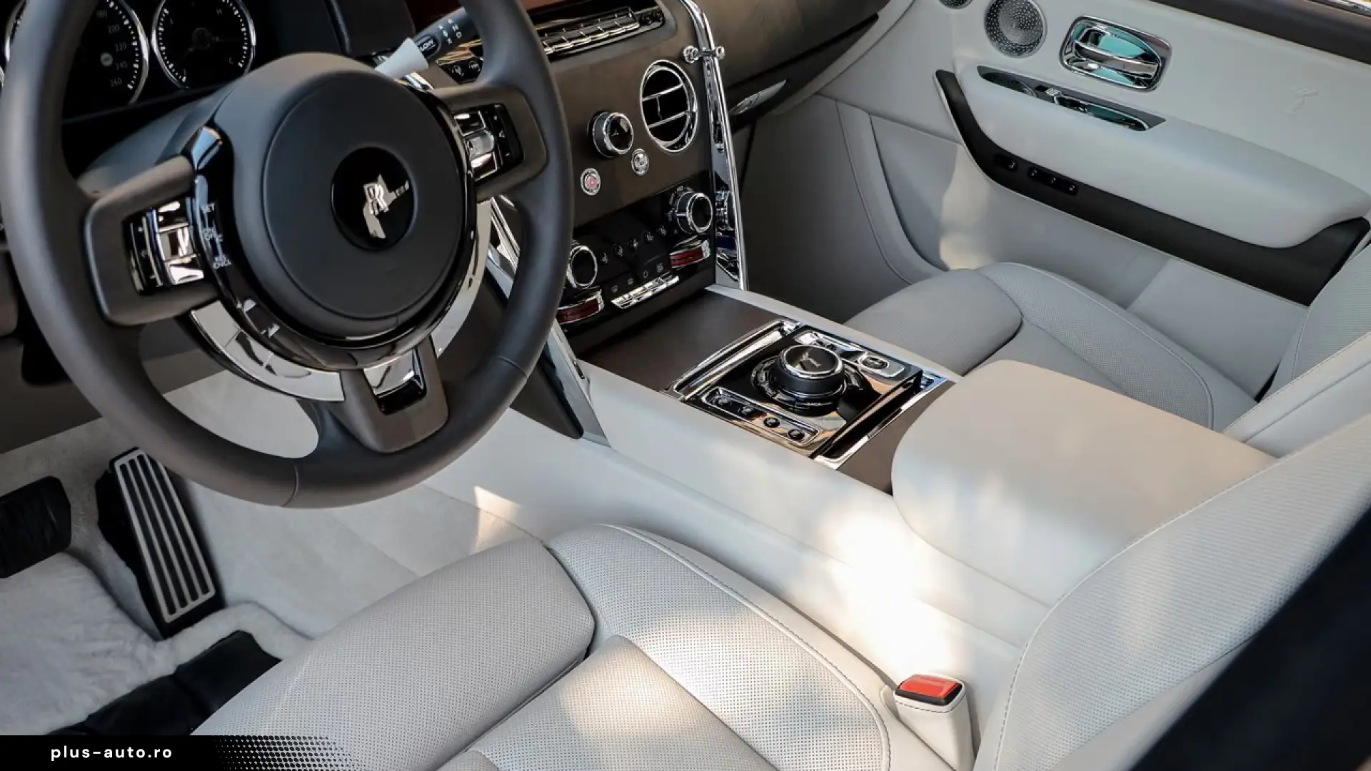 Rolls-Royce Cullinan V12 6.75 571hp
