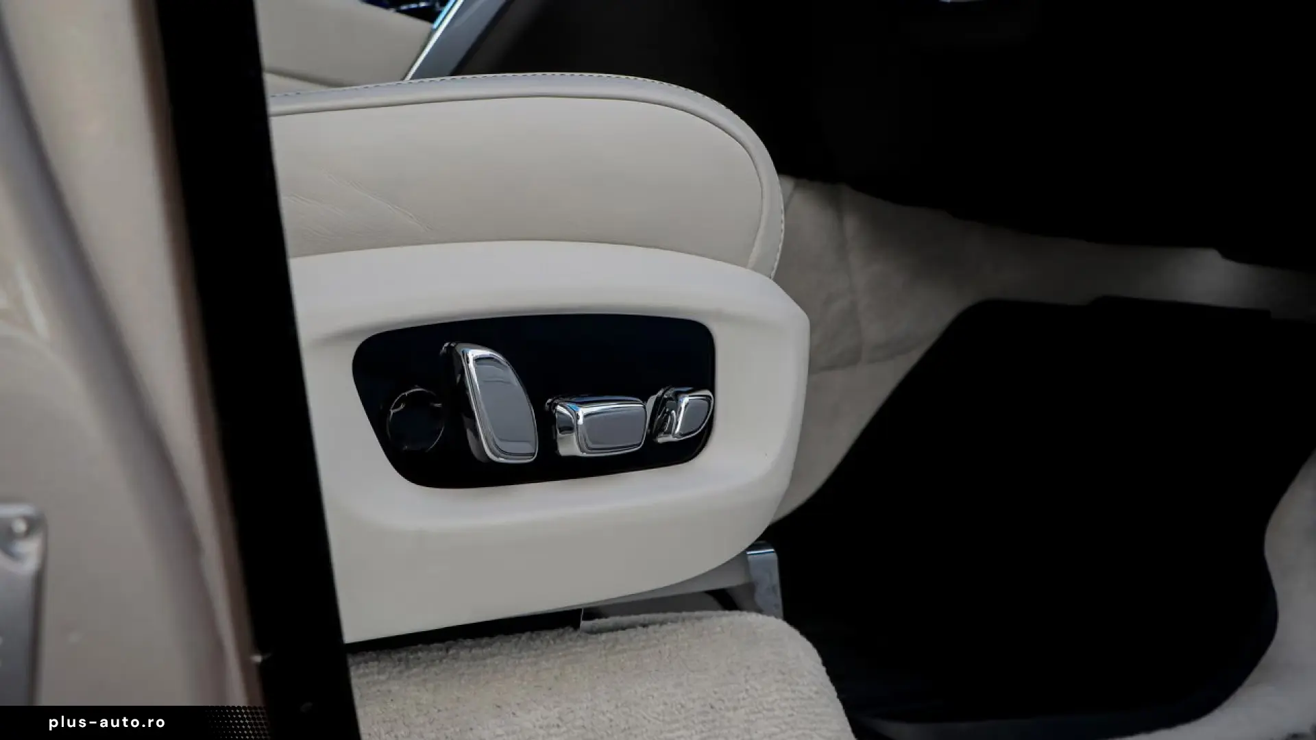 Rolls-Royce Cullinan V12 6.75 571hp
