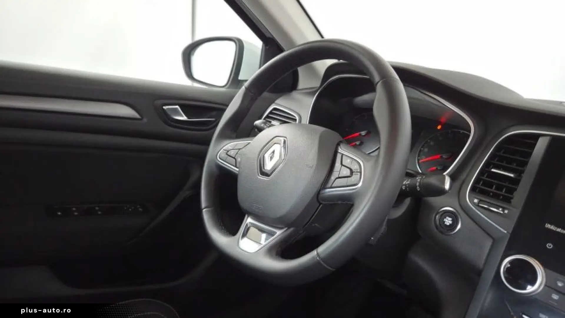 RENAULT MEGANE 1.3 TCe 140CP Zen EDC