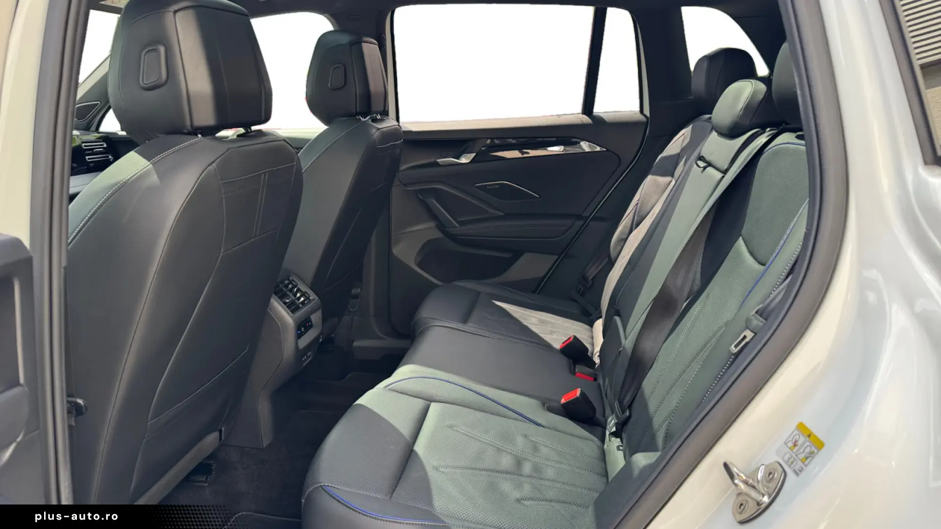 Volkswagen Tiguan 2.0TDI DSG 4Mo R-Line Pano